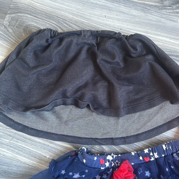 3 skirt bundle - Picture 3 of 4